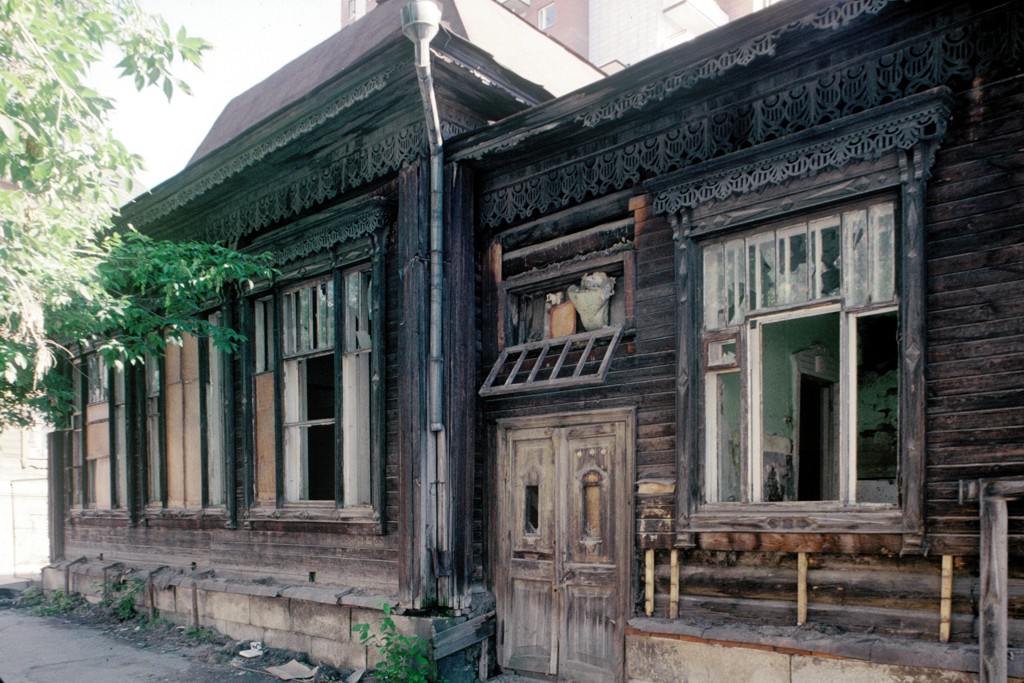 Вайнера ул., 19, Екатеринбург (Vayner Street, 19, Yekaterinburg). Дом снесён в 2000-х годах. Фото: 1999 год.